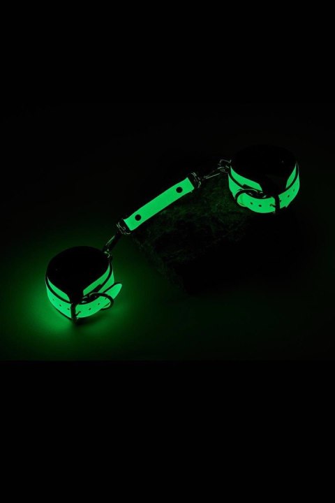 RADIANT HANDCUFF GLOW IN THE DARK GREEN RADIANT HANDCUFF GLOW IN THE DARK GREEN